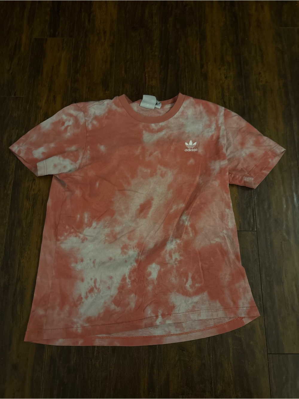 🚨Tye Dye Adidas medium shirt 🚨